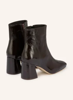 Lack-Stiefeletten
