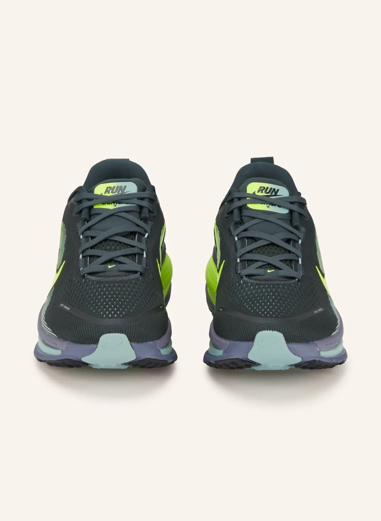 Laufschuhe VOMERO 18