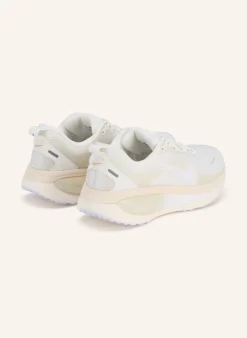 Laufschuhe VOMERO 18