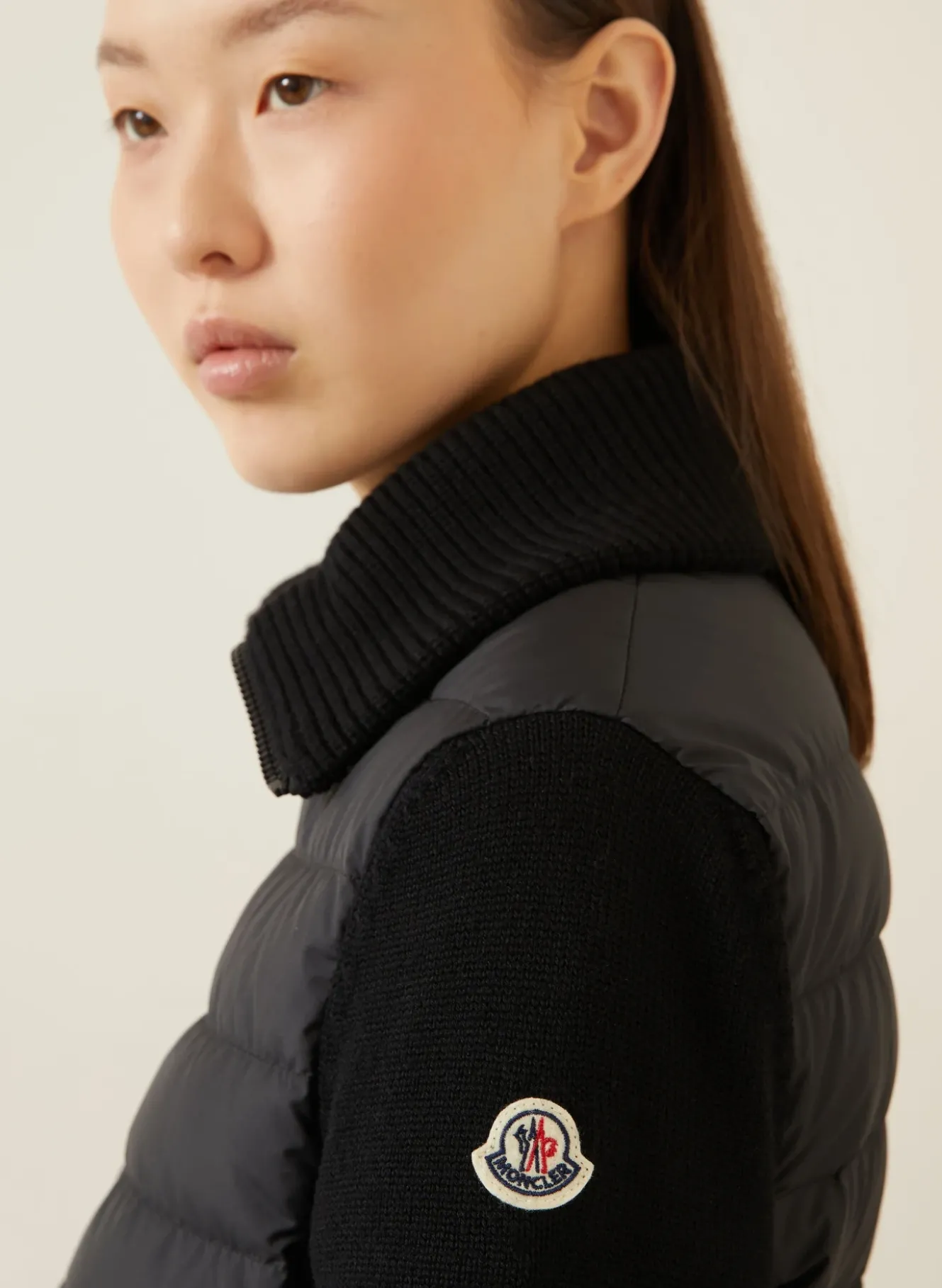 Lightweight-Daunenjacke im Materialmix