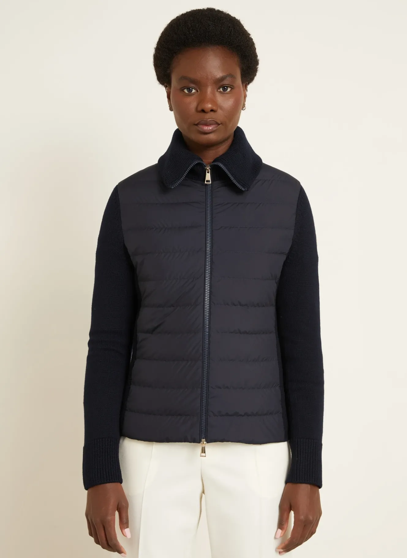 Lightweight-Daunenjacke im Materialmix