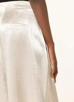 Marlenehose aus Satin