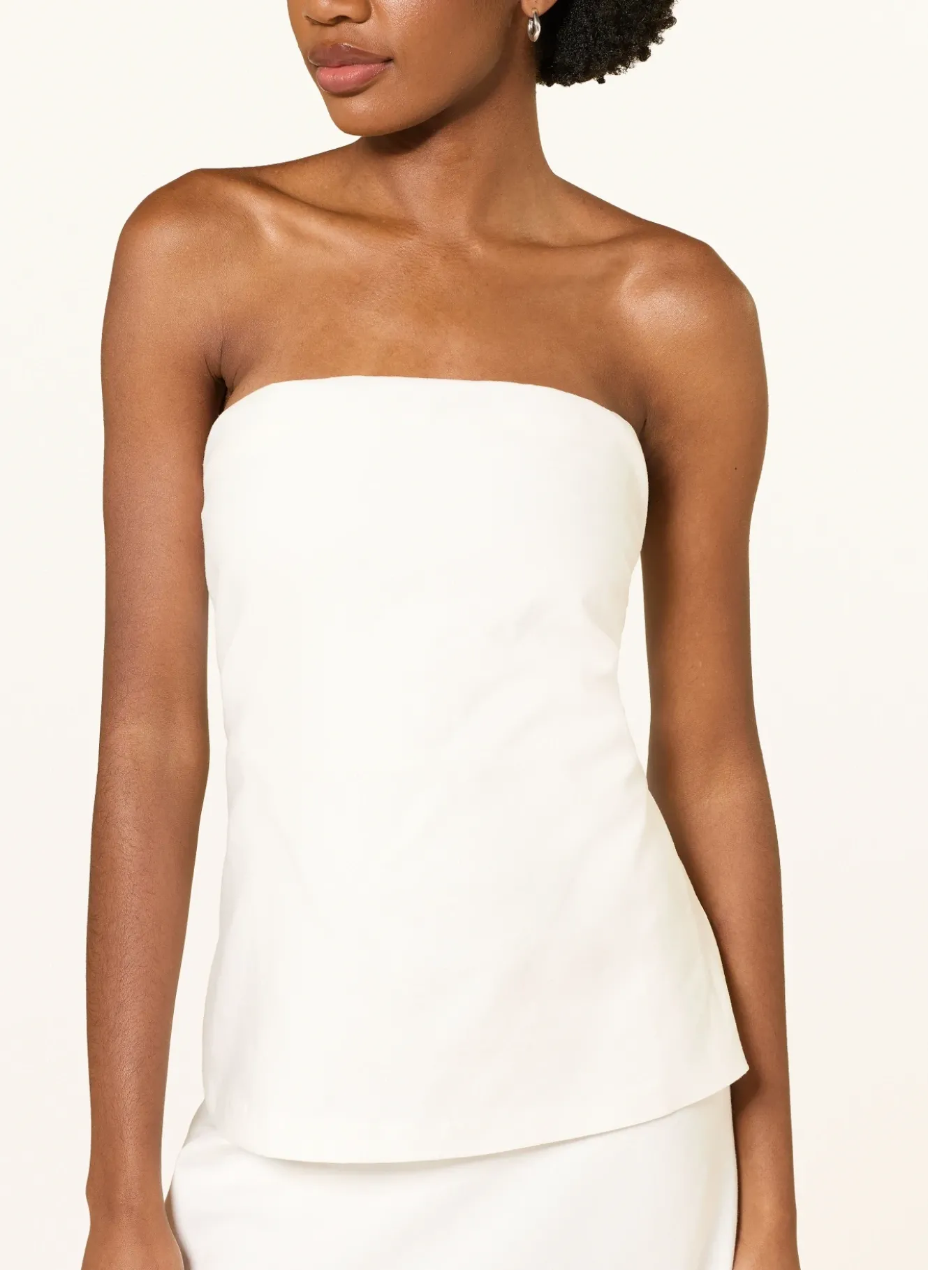 Off-Shoulder-Kleid