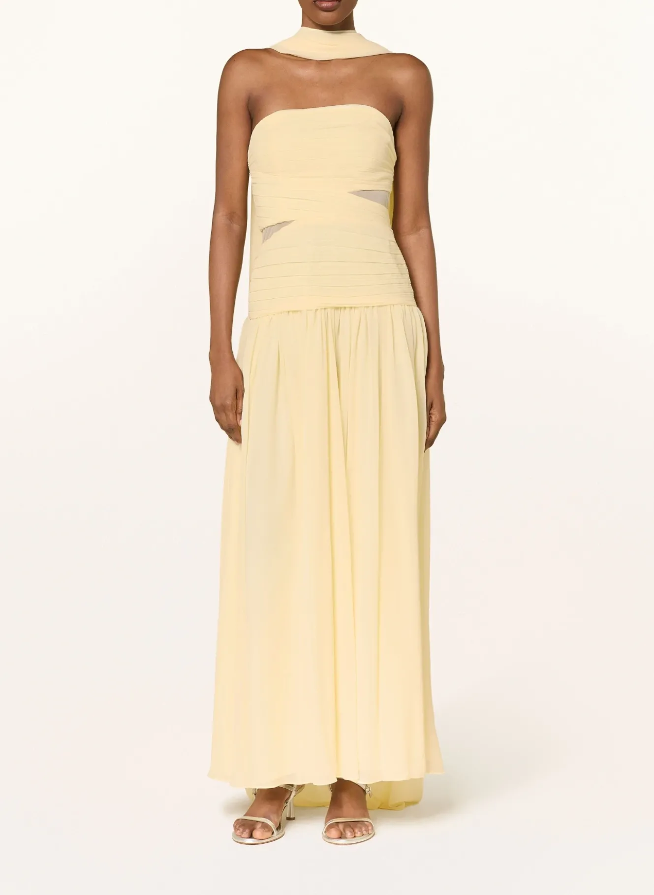 Off-Shoulder-Kleid mit abnehmbarem Schal und Plissees