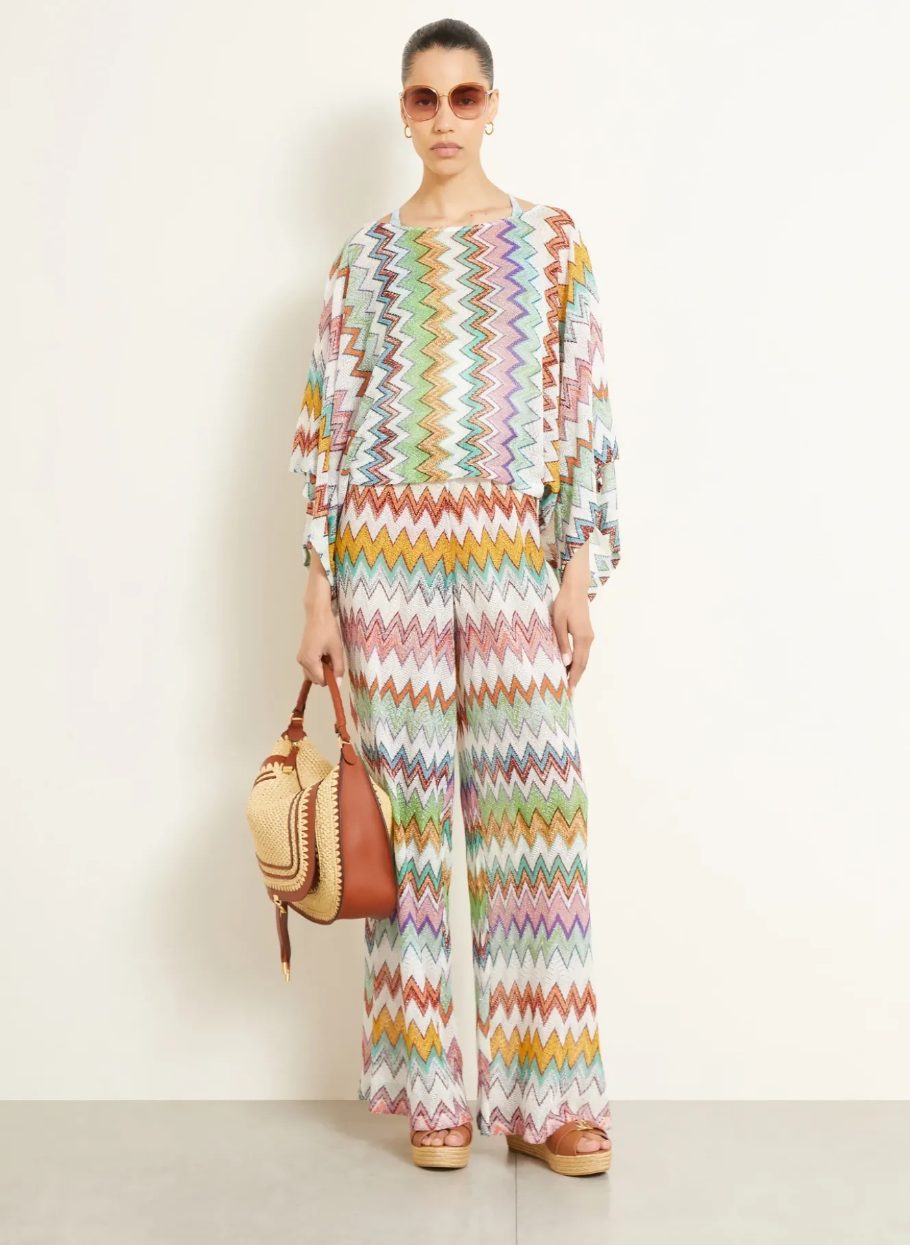 Poncho mit Glitzergarn
