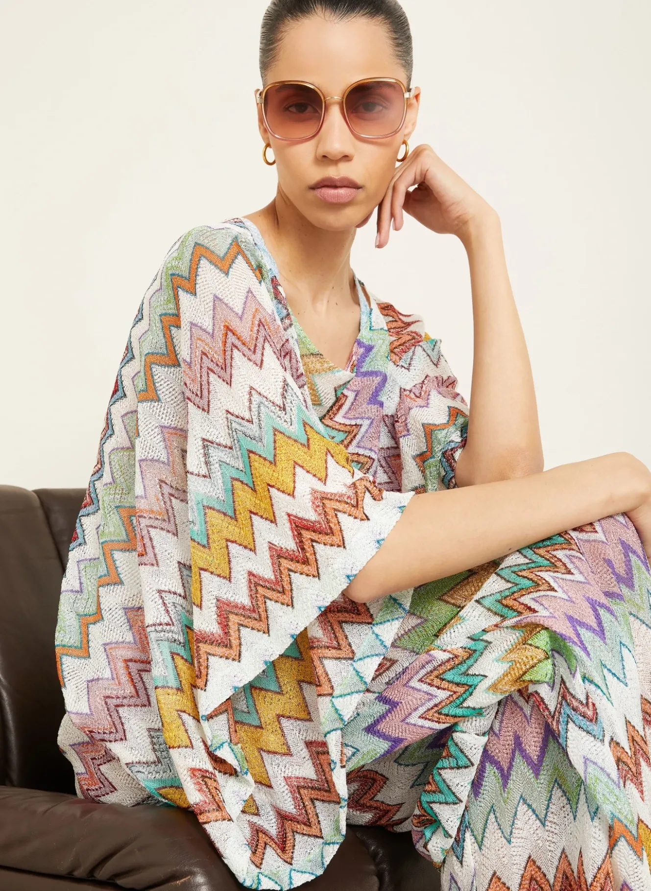 Poncho mit Glitzergarn