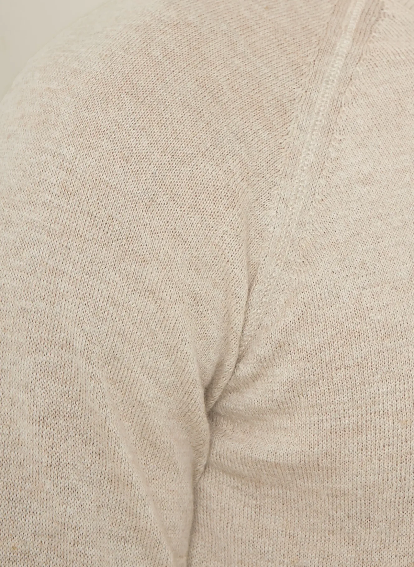 Pullover mit Leinen