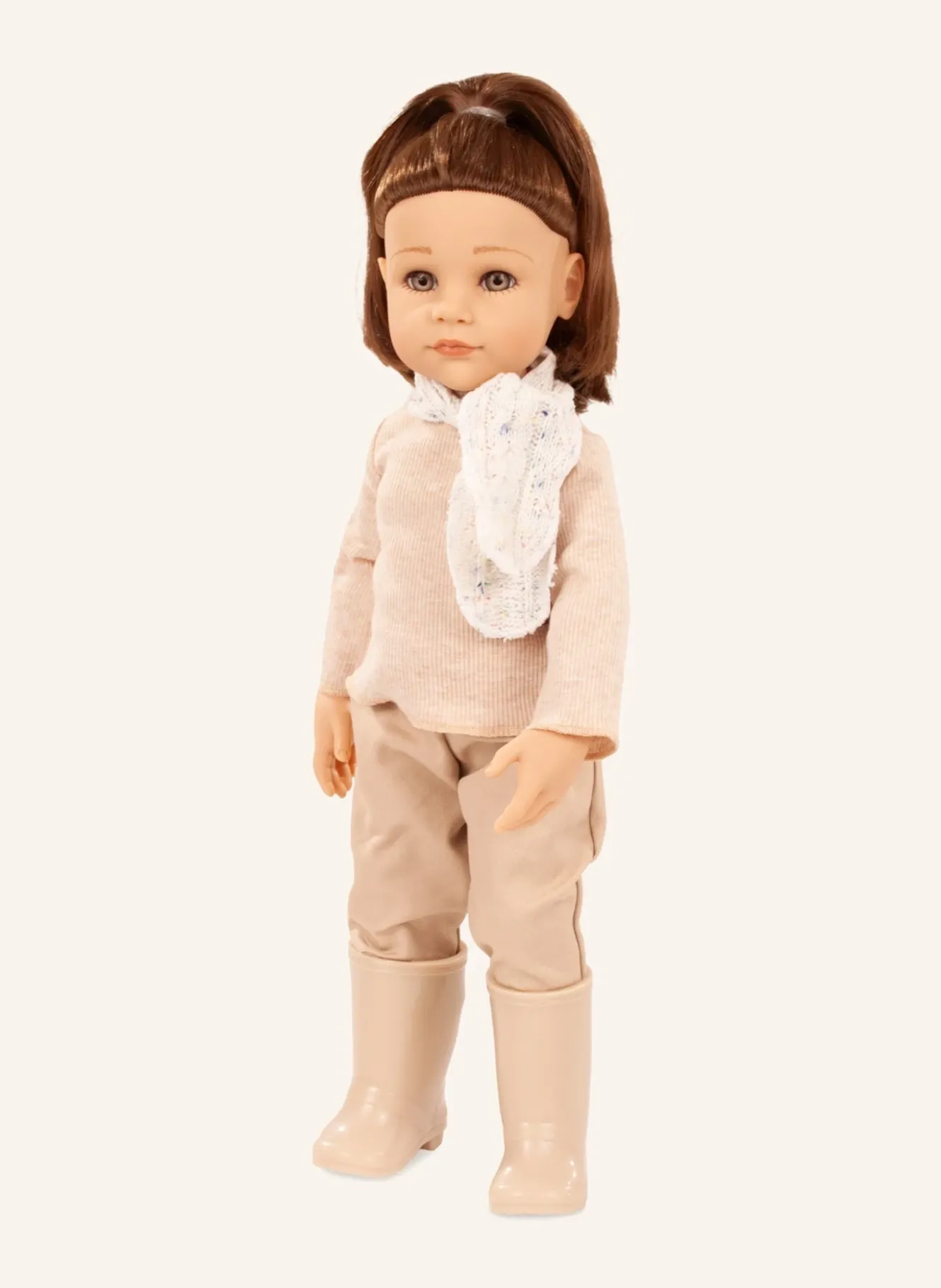 Puppe HANNAH every season