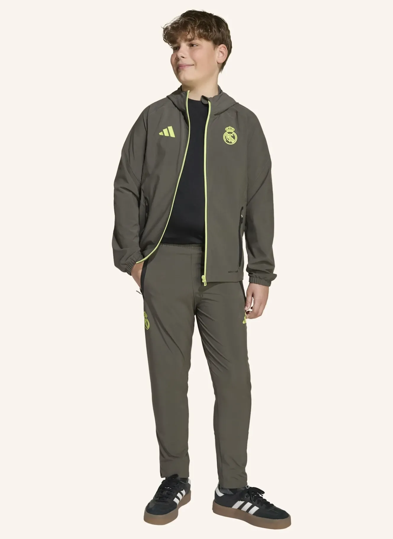 REAL MADRID TIRO 25 COMPETITION VIS TECH KIDS TRAVEL HOSE