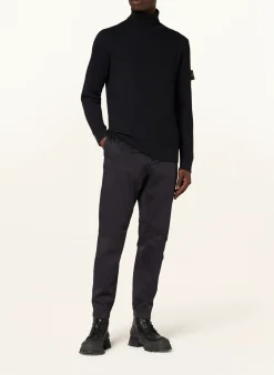 Rollkragenpullover