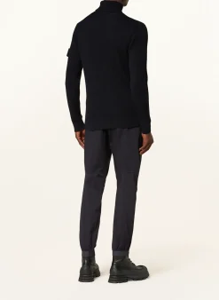 Rollkragenpullover