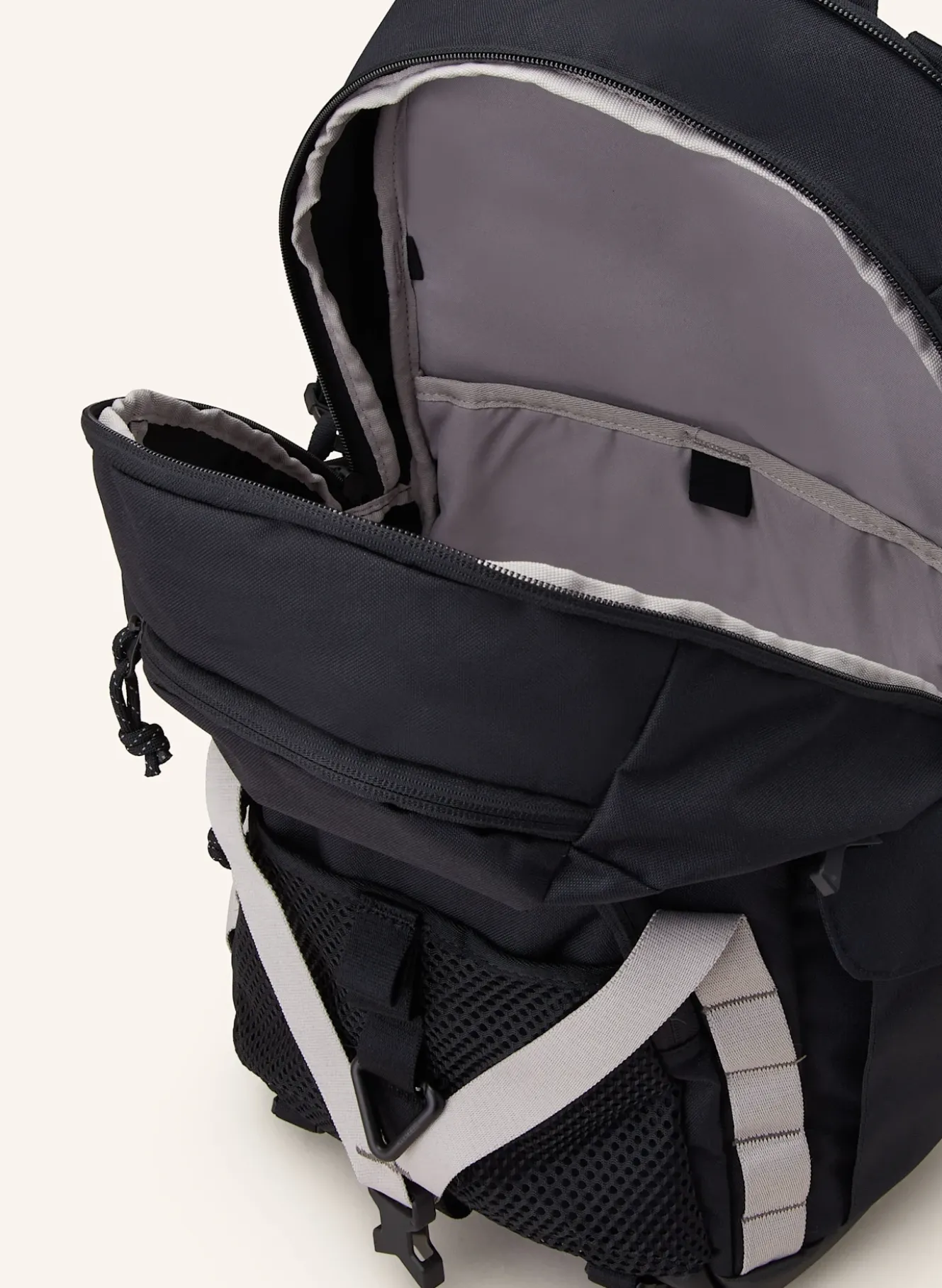 Rucksack ACG DAYMAX mit Laptop-Fach