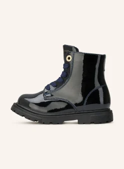 Schnürboots
