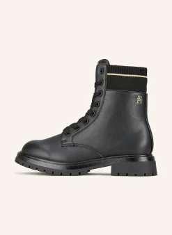 Schnürboots