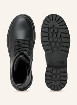 Schnürboots