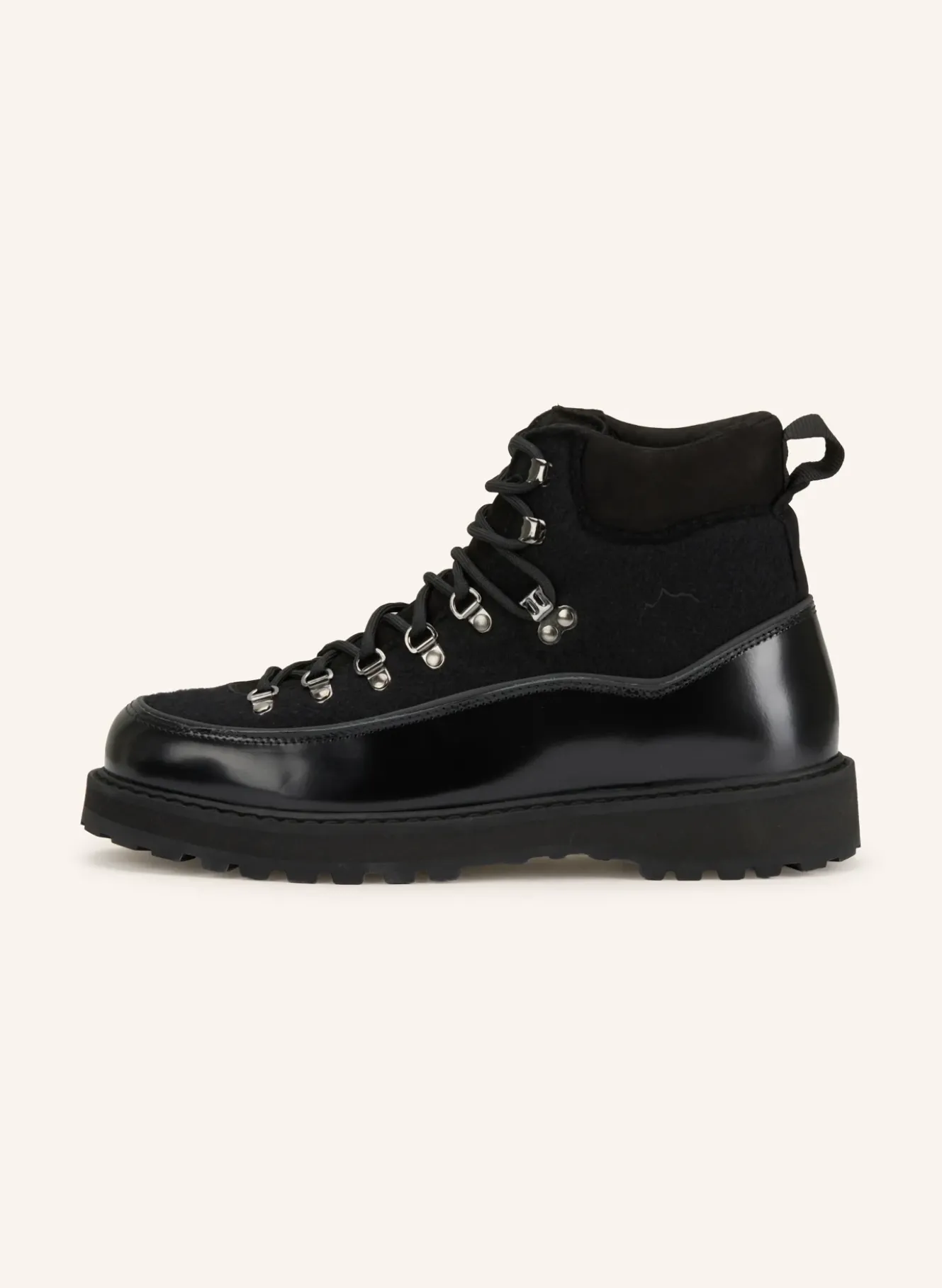 Schnürboots