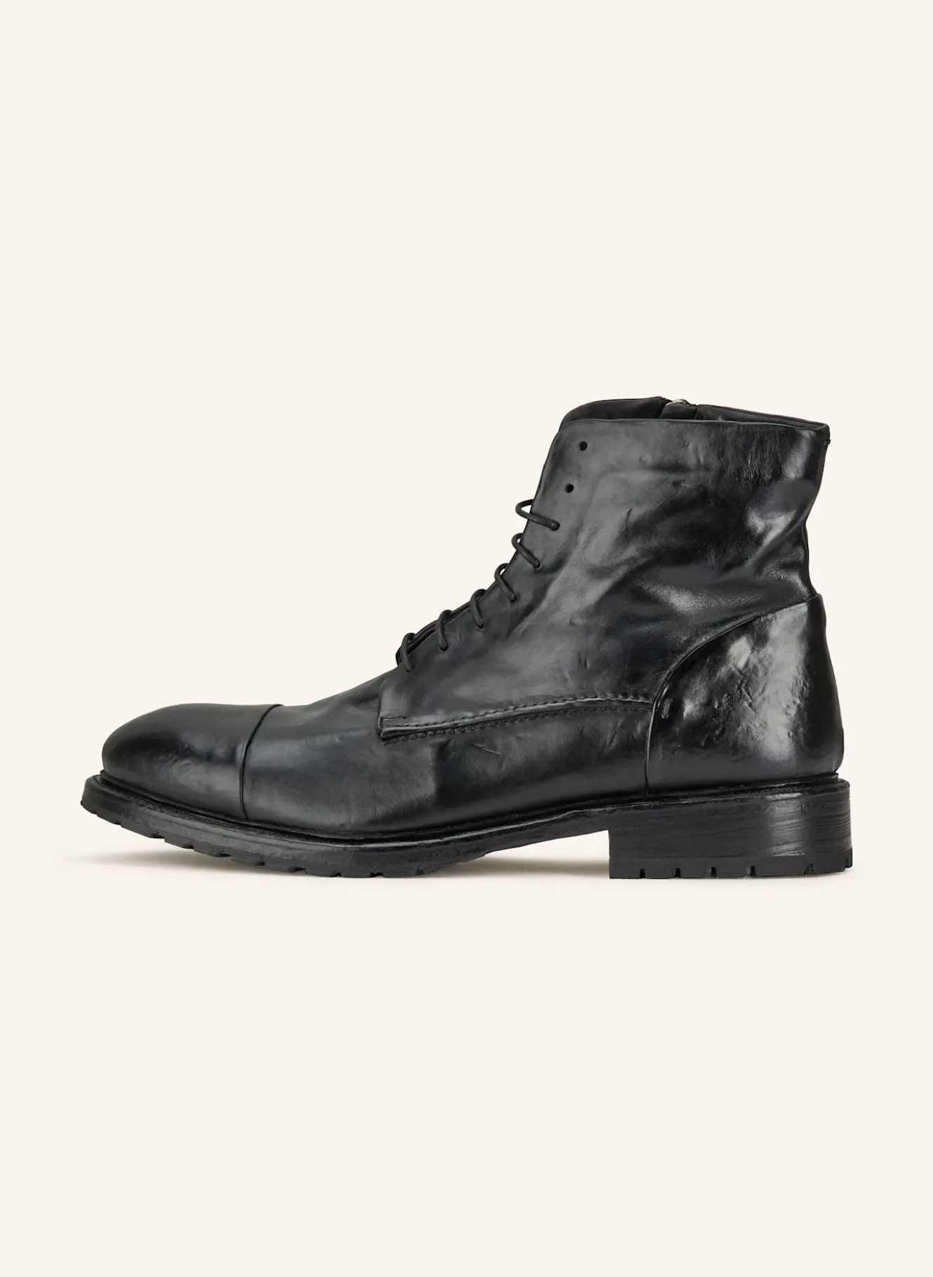 Schnürboots