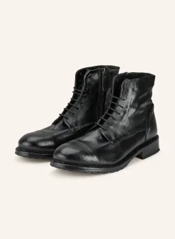 Schnürboots