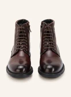 Schnürboots