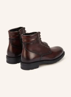 Schnürboots