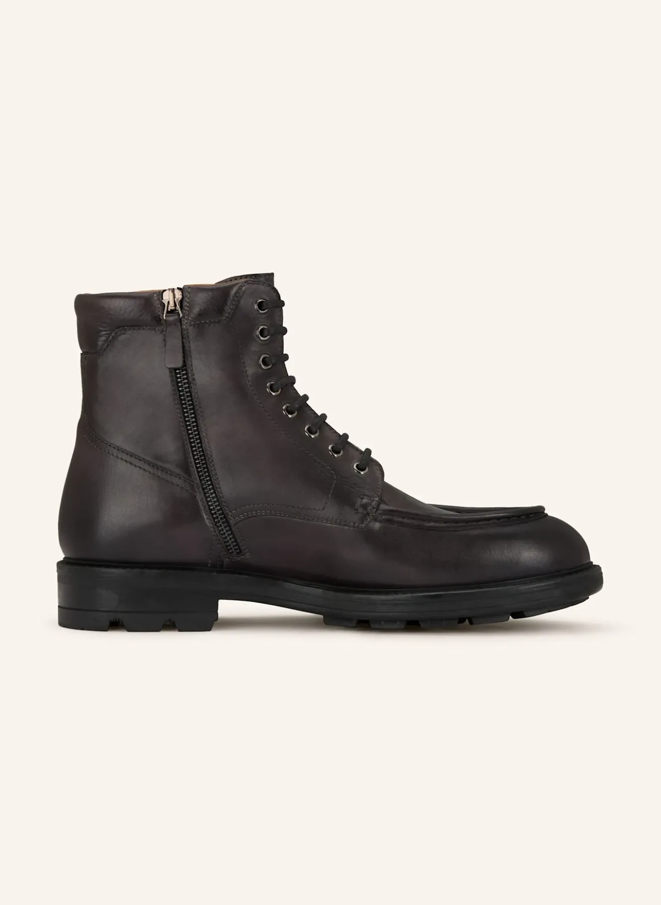 Schnürboots