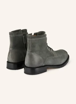 Schnürboots