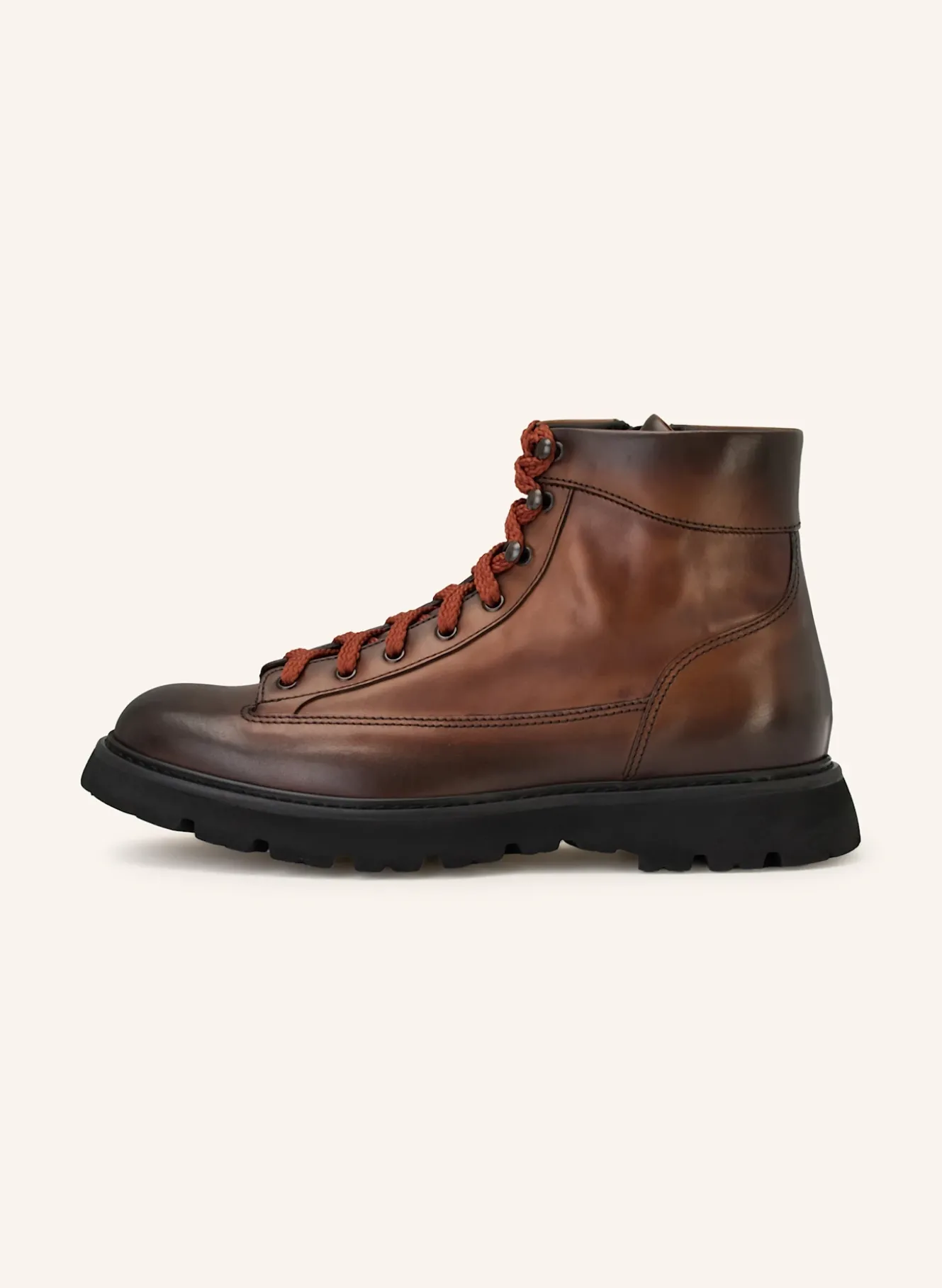Schnürboots NEIL