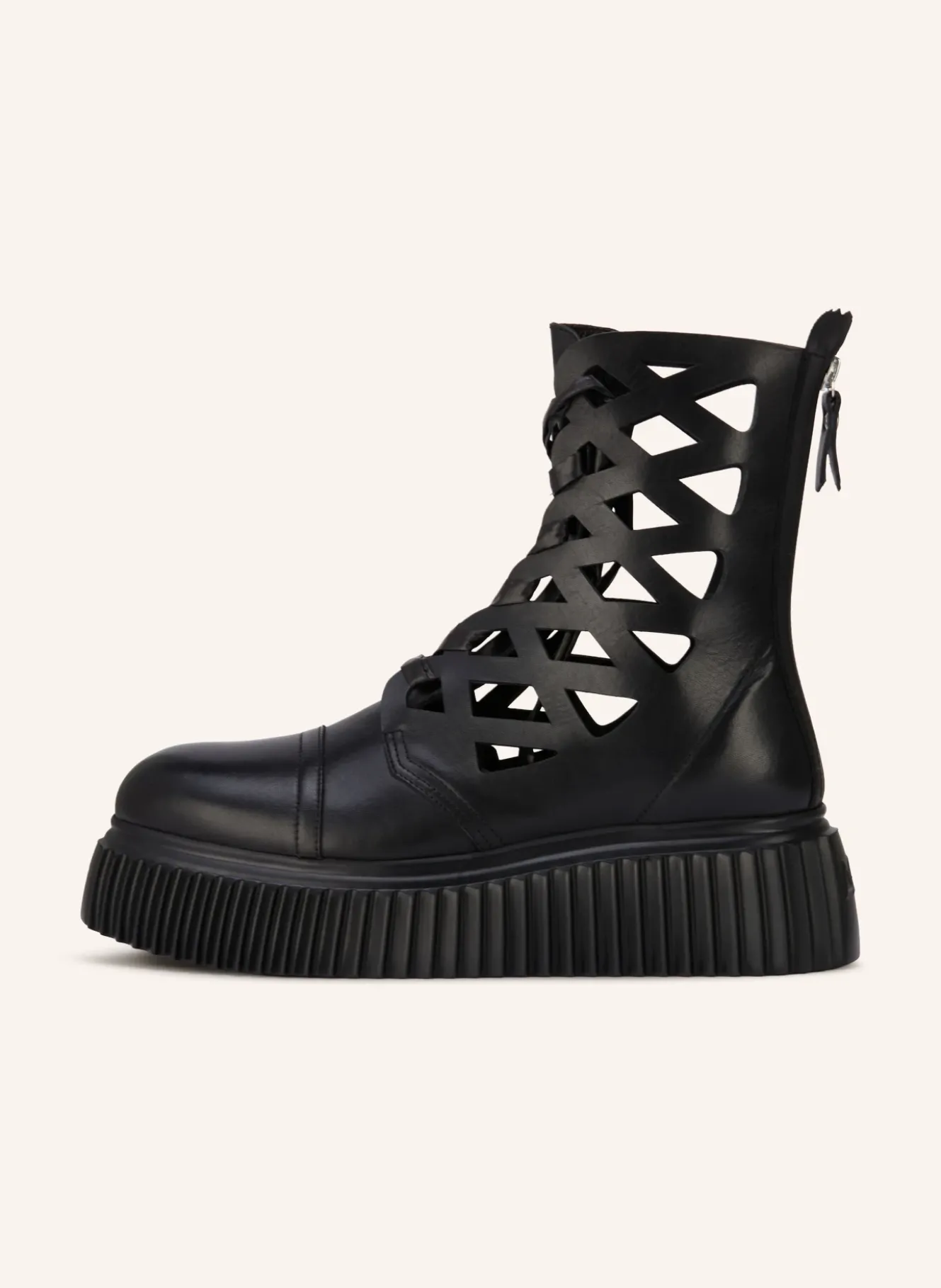 Schnürboots VIGGY mit Cut-outs