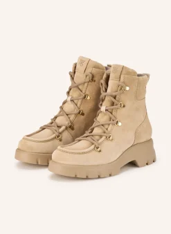 Schnürstiefel