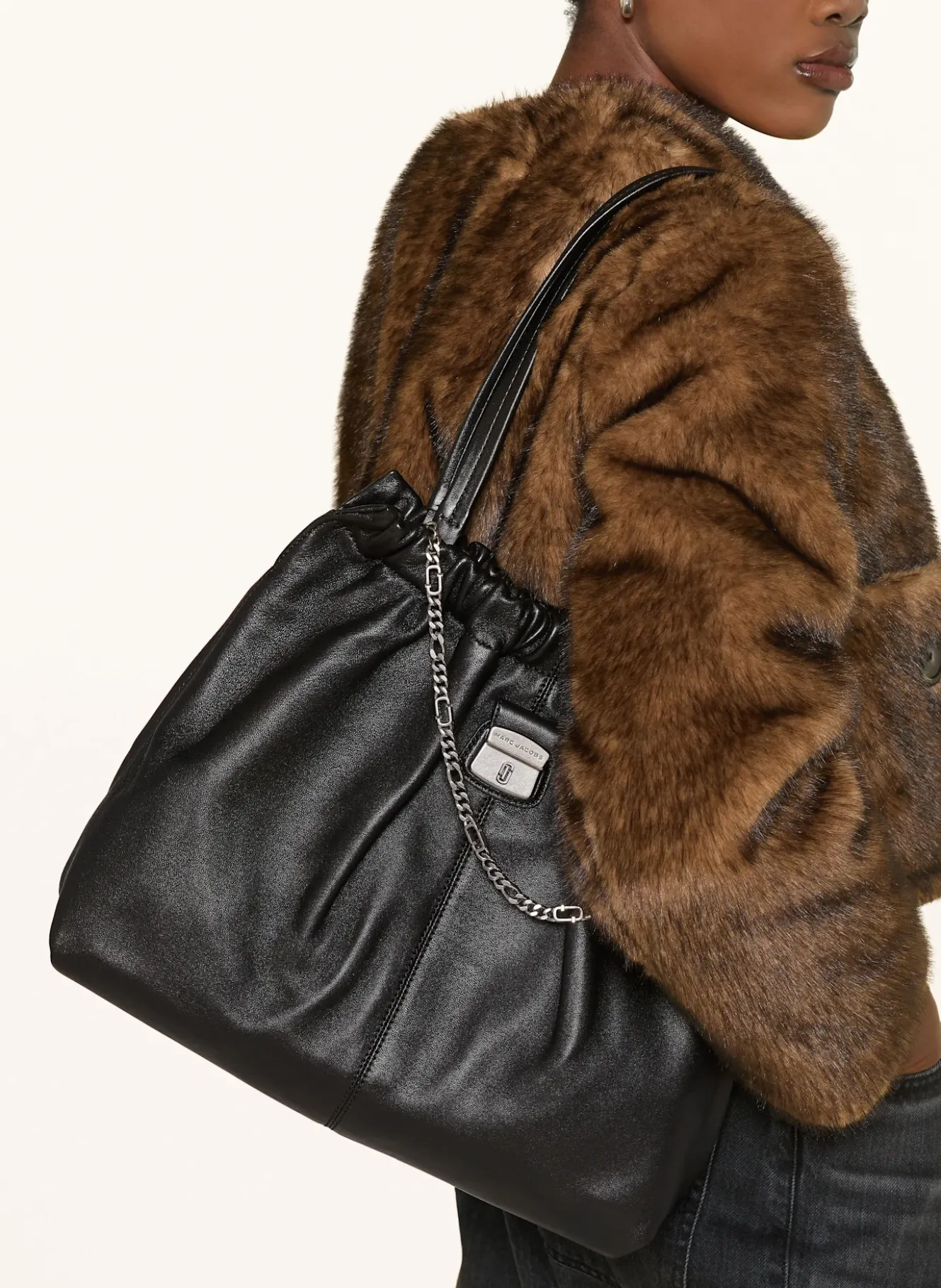 Schultertasche THE CRISTINA TOTE HOBO CHAIN