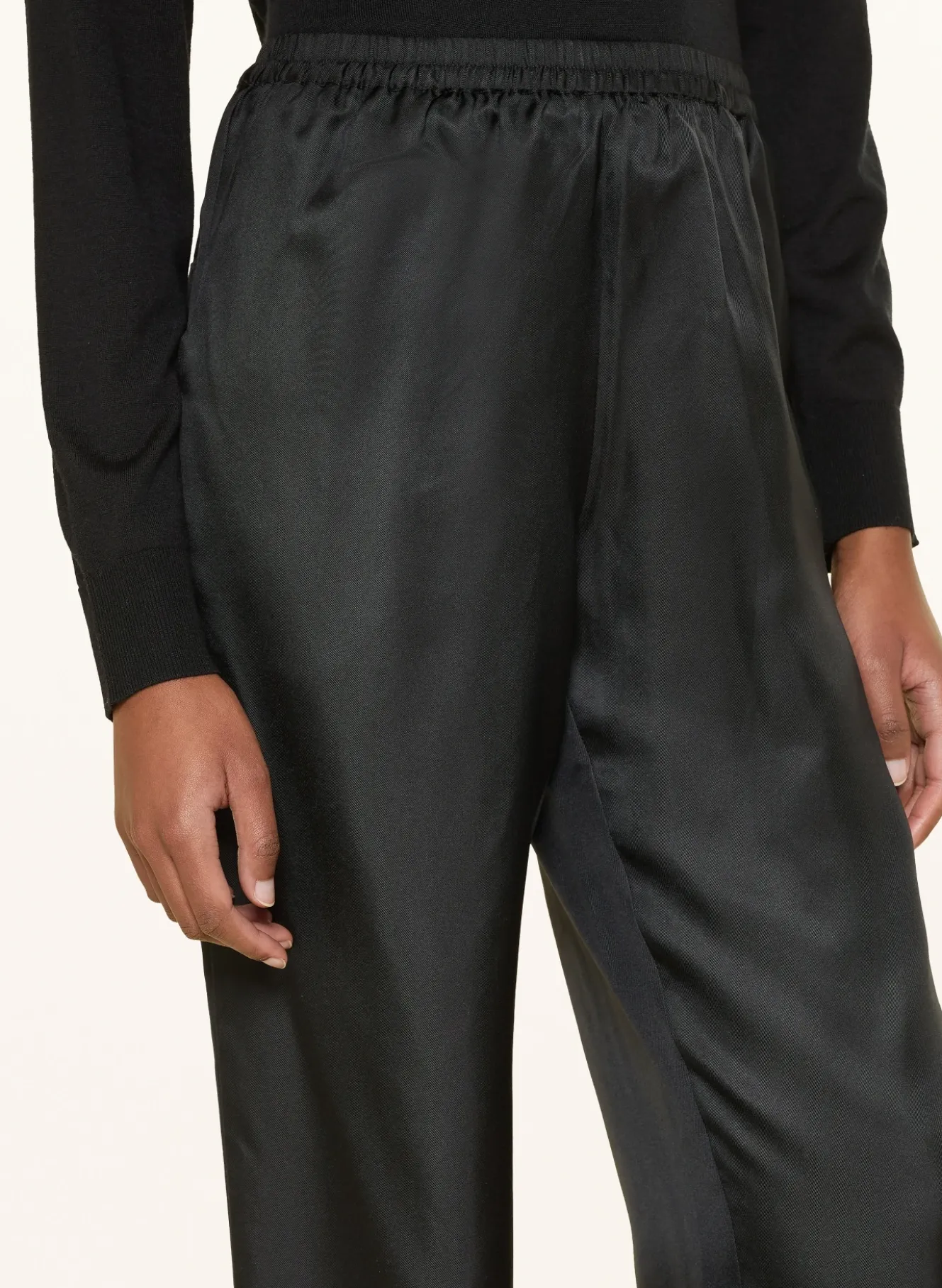 Seidenhose ALERA