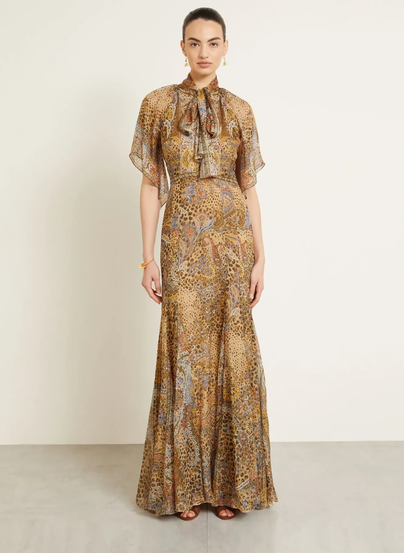 Seidenkleid mit Schluppe