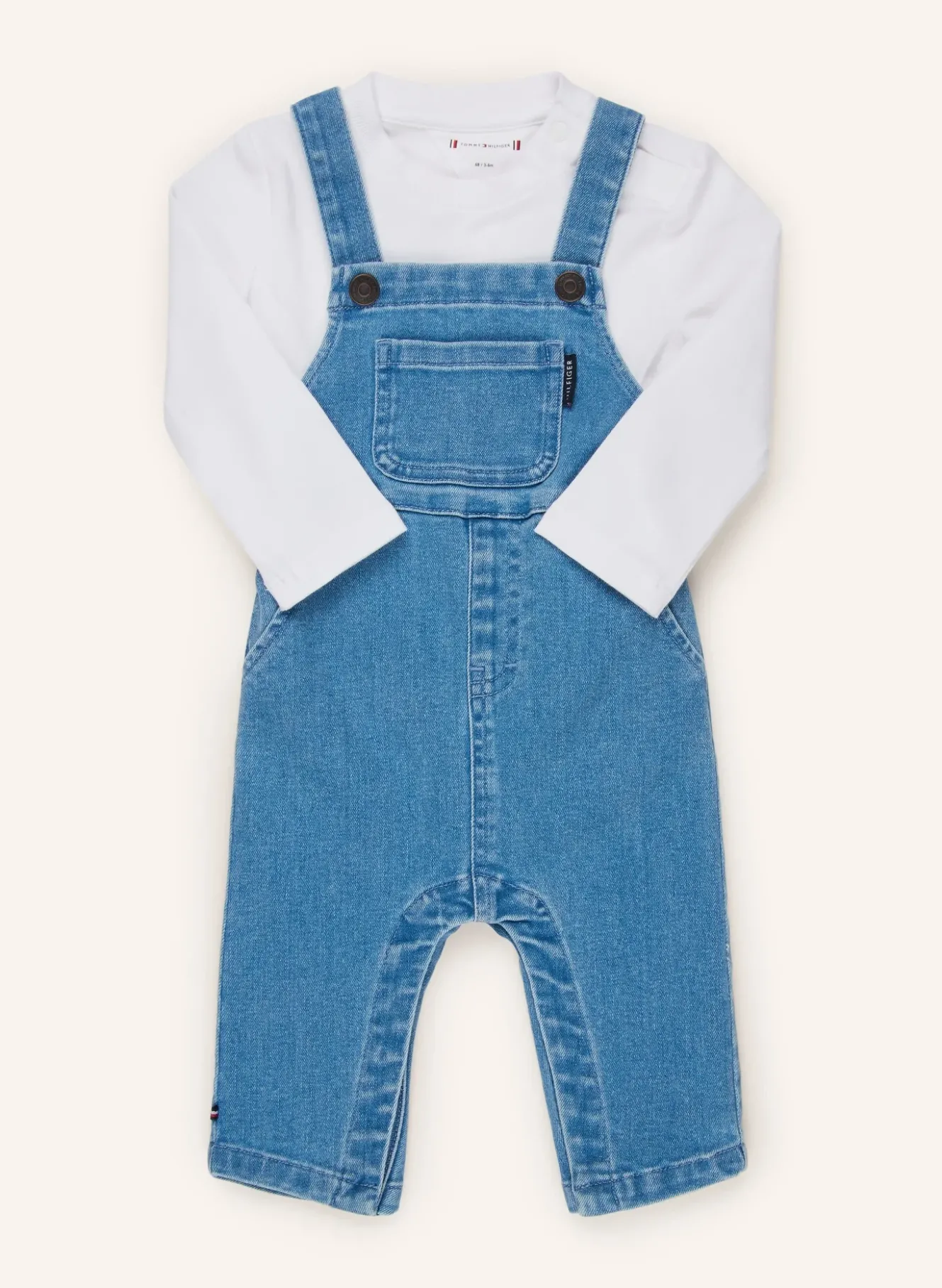 Set: Jeans-Latzhose und Longsleeve