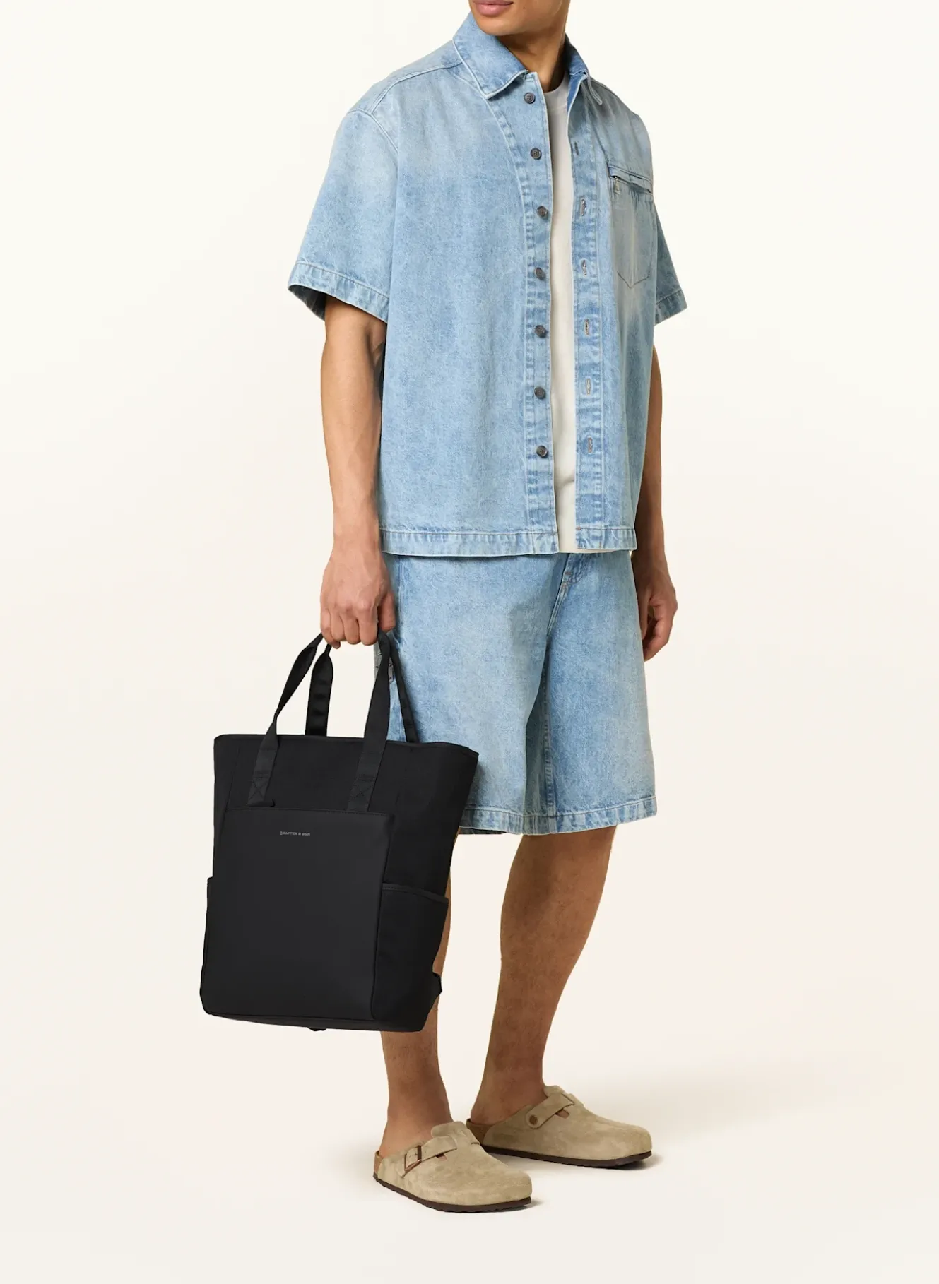 Set LINDBY: Wickeltasche, Kulturtasche, Wickelunterlage und Buggy Straps