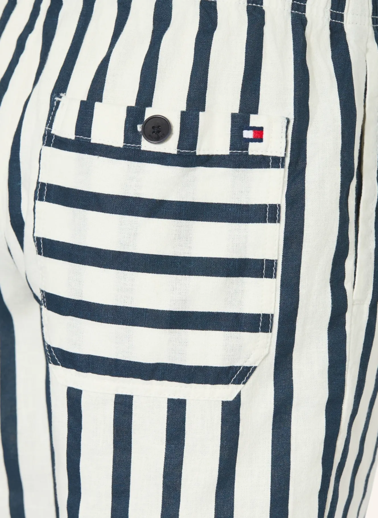 Shorts im Jogging-Stil mit Leinen