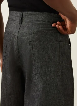 Shorts im Materialmix