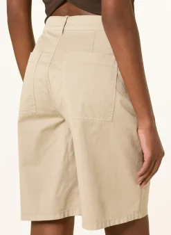 Shorts YUKI