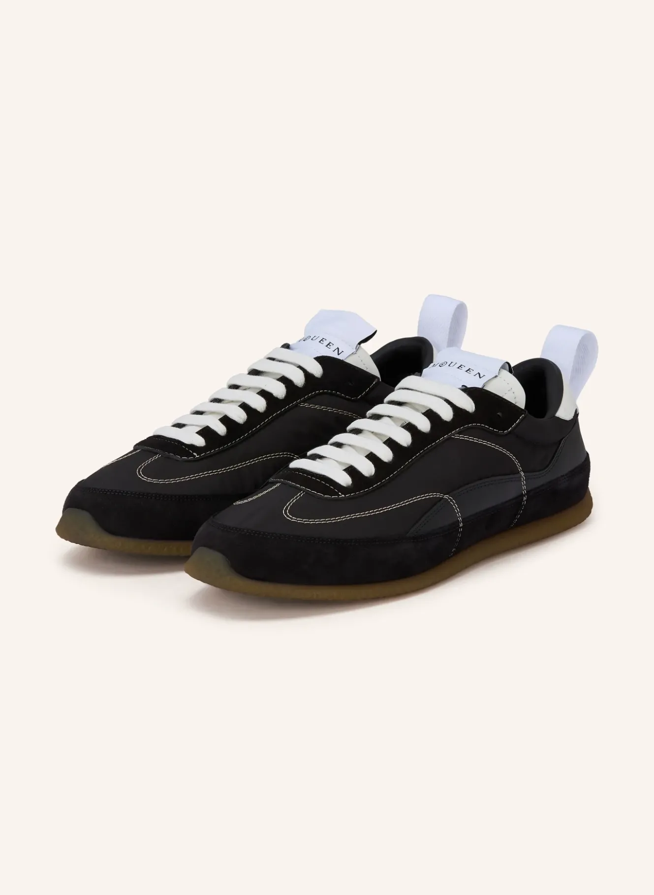 Sneaker