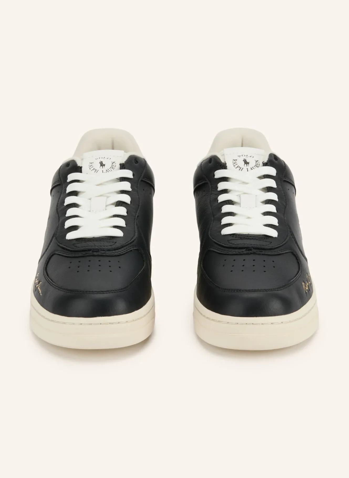 Sneaker