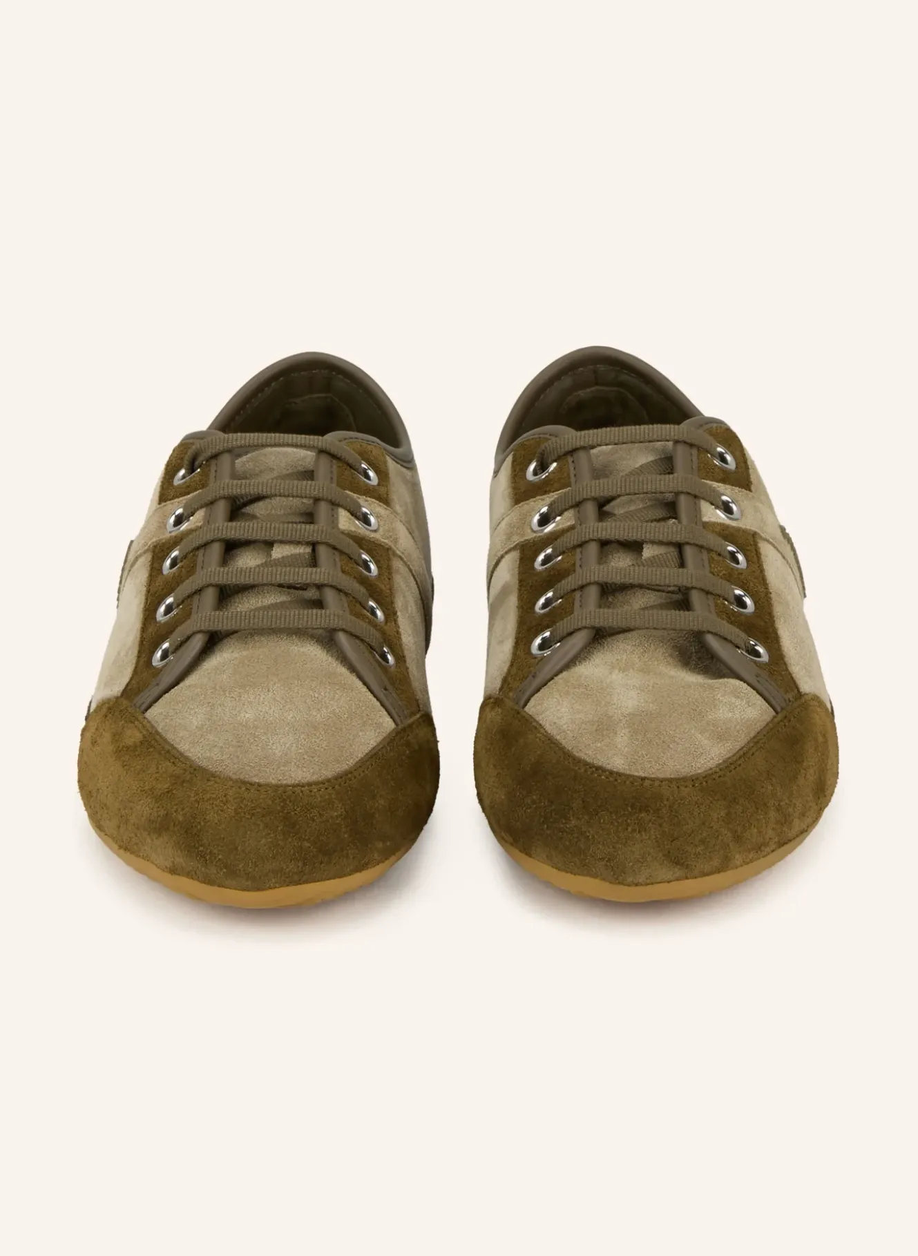 Sneaker