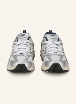 Sneaker 530
