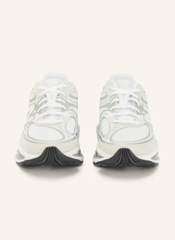 Sneaker 2000