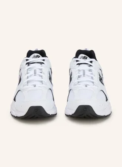 Sneaker 530