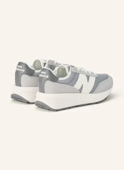 Sneaker 370