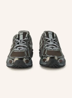 Sneaker 740