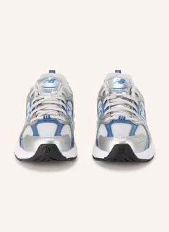 Sneaker 530