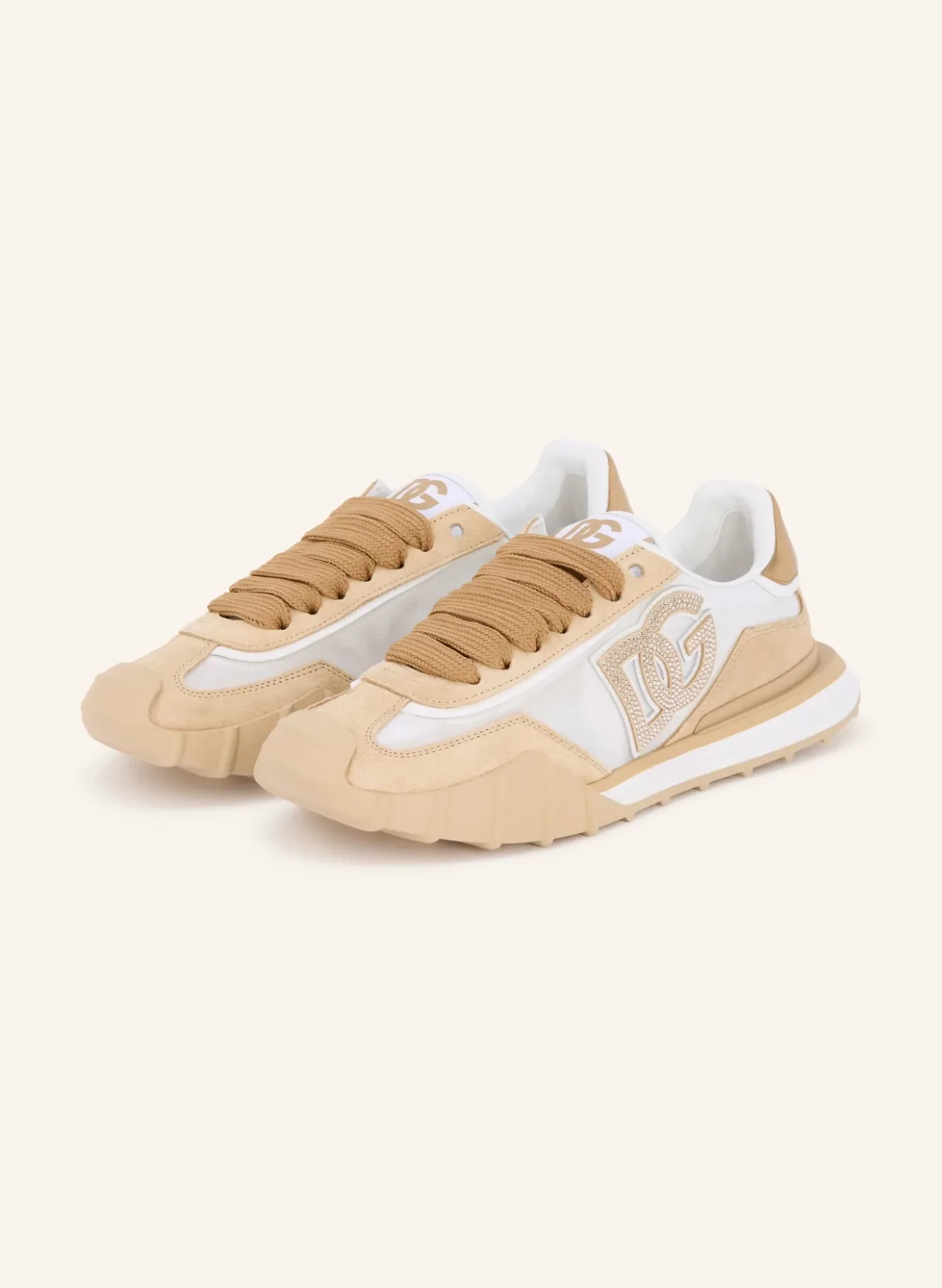 Sneaker mit Schmucksteinen
