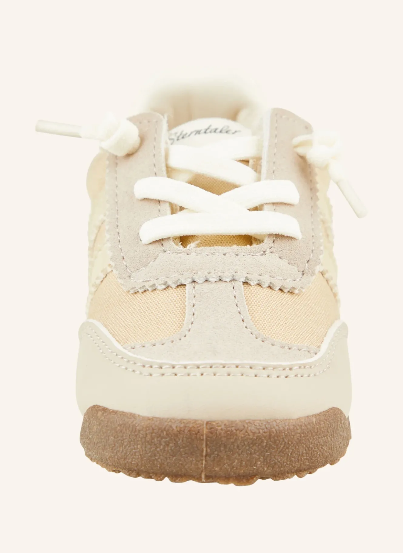 Sneaker uni