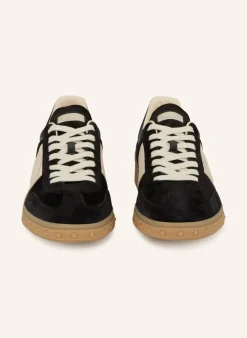 Sneaker UPVILLAGE