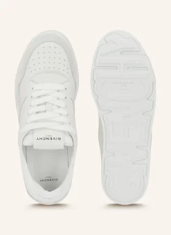 Sneaker YARD